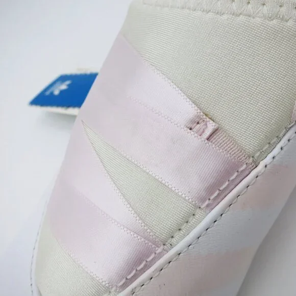 RARE Adidas Ballet Fu Low White Light Pink Ribbon Size 9 2012 - Picture 11 of 15